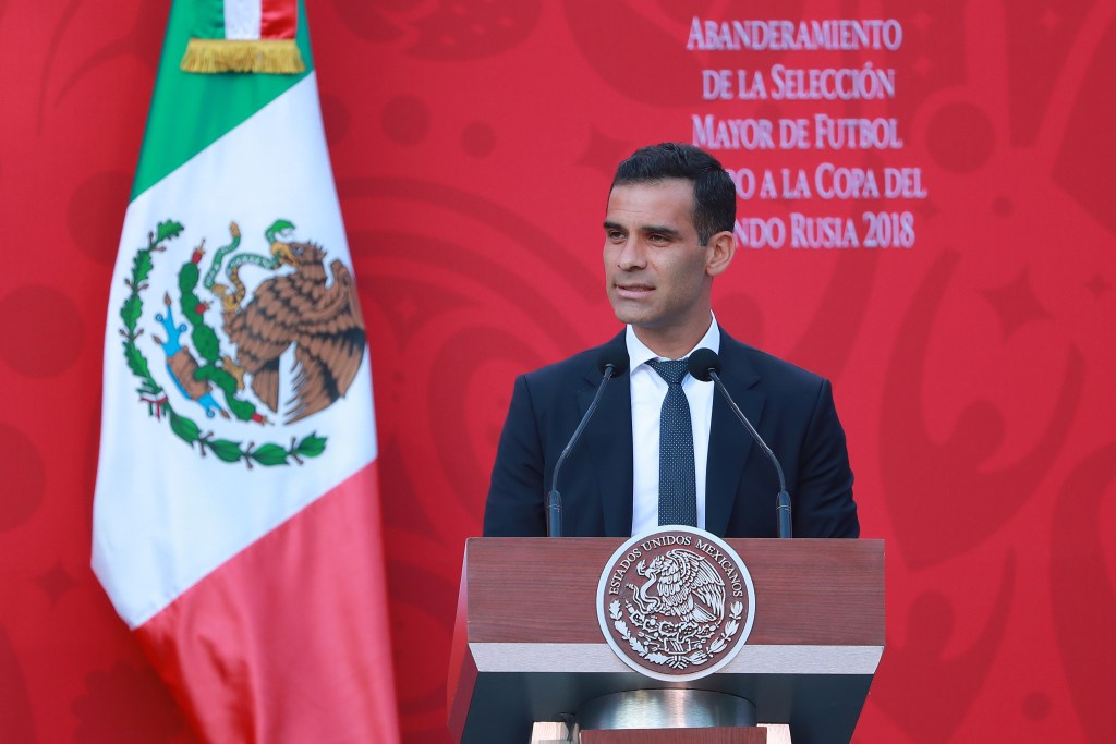 Rafa Márquez debuta como presidente y DT
