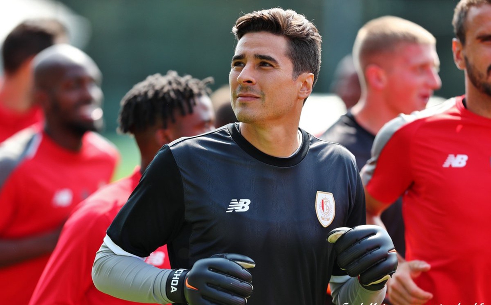 Memo Ochoa, guapísimo con nuevo corte de cabello