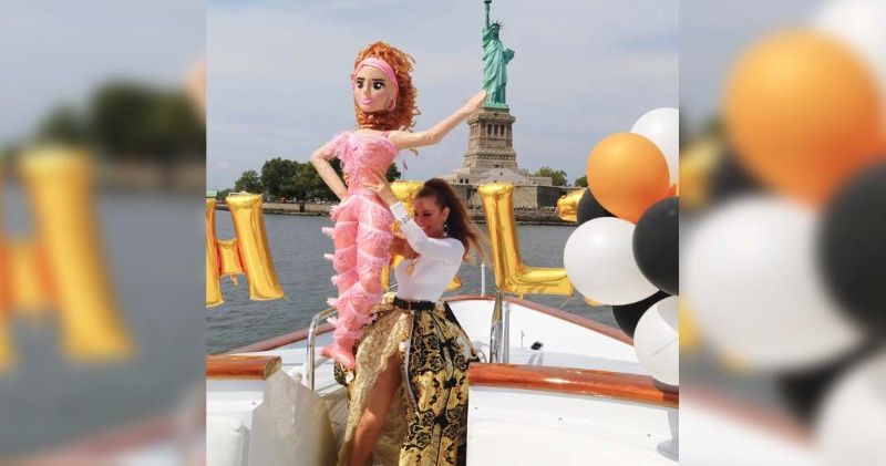 Thalía festejo su cumpleaños con piñata pastel y mucho mas