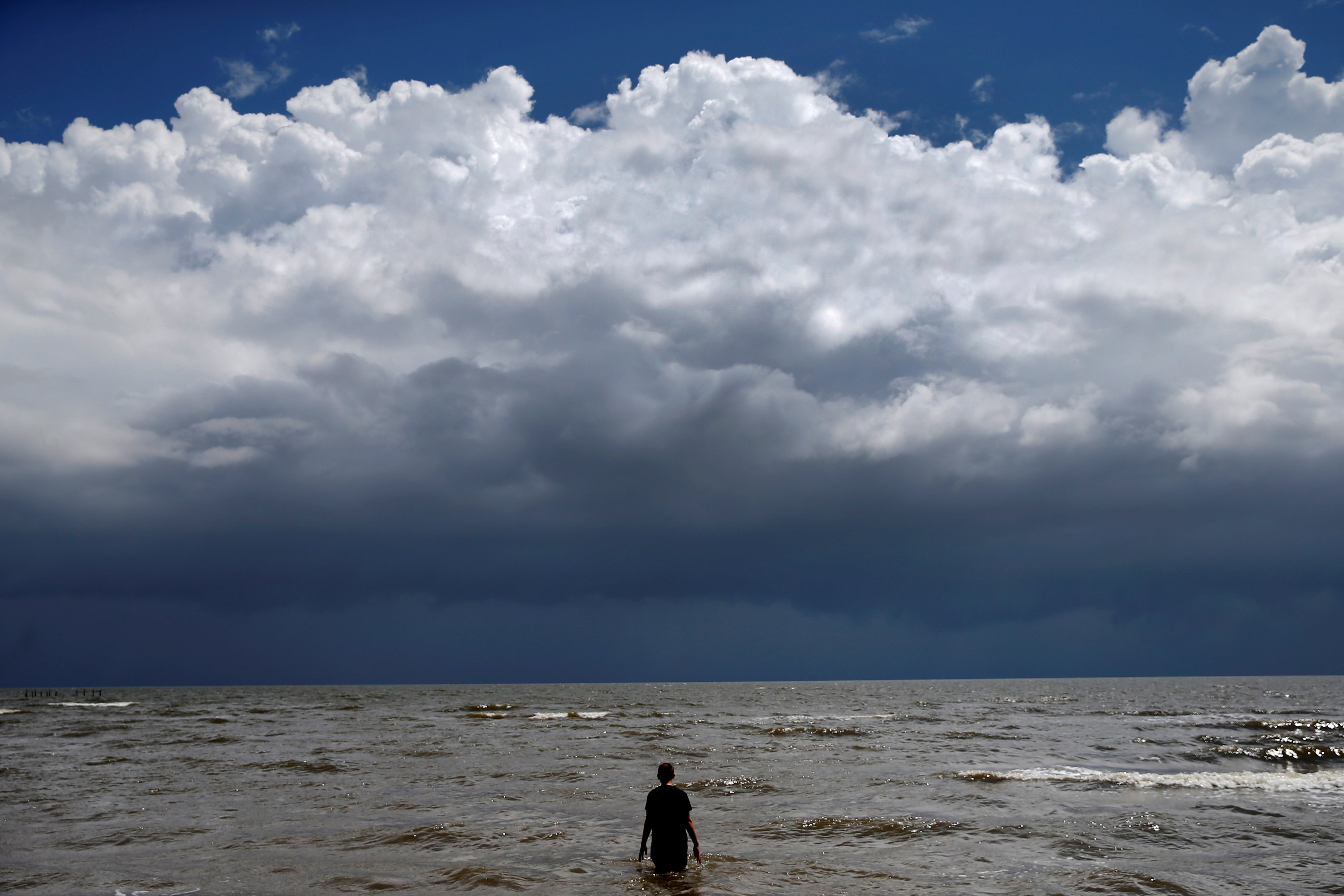 La tormenta se acerca a Waveland, Mississippi (REUTERS/Jonathan Bachman)