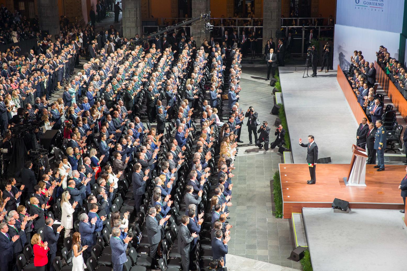 Enrique Peña Nieto dio emotivo discurso a la nación