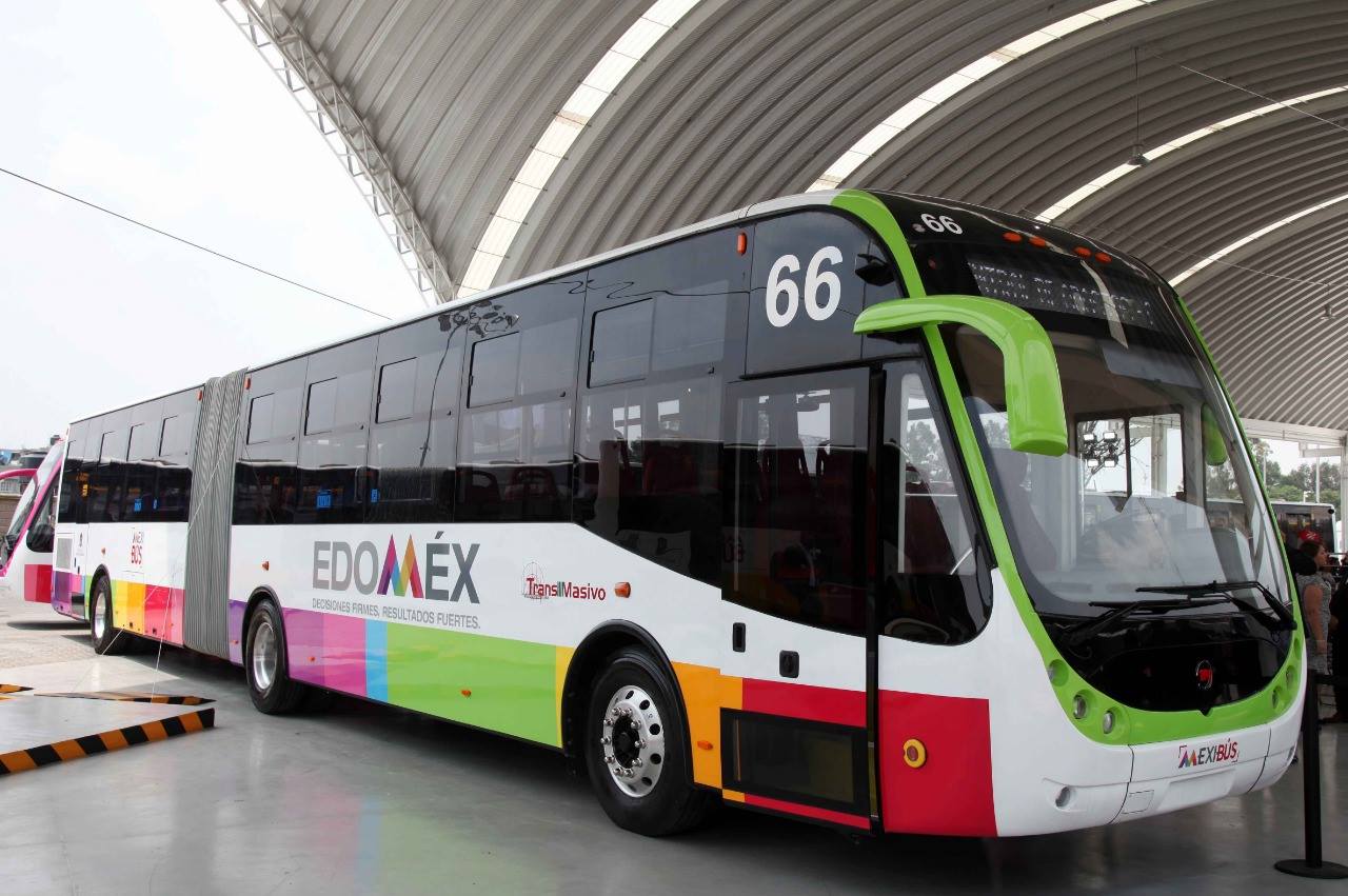 Alfredo Del Mazo ENTREGA 40 NUEVAS UNIDADES del MEXIBUS