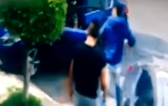 VÍDEO | En menos de un minuto roban autómovil y huyen