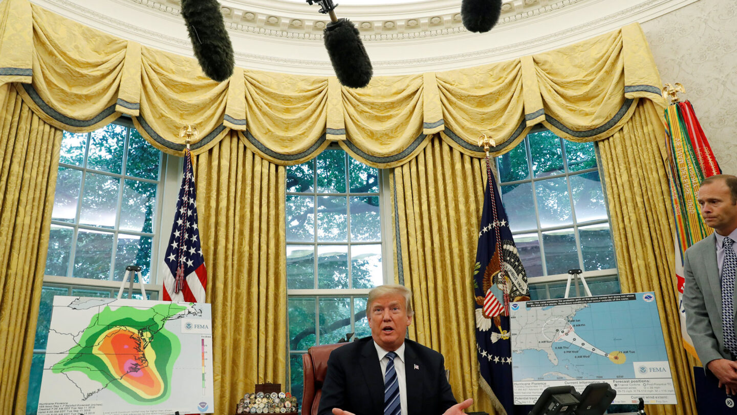 Trump visitará las zonas afectadas por el huracán Florence |