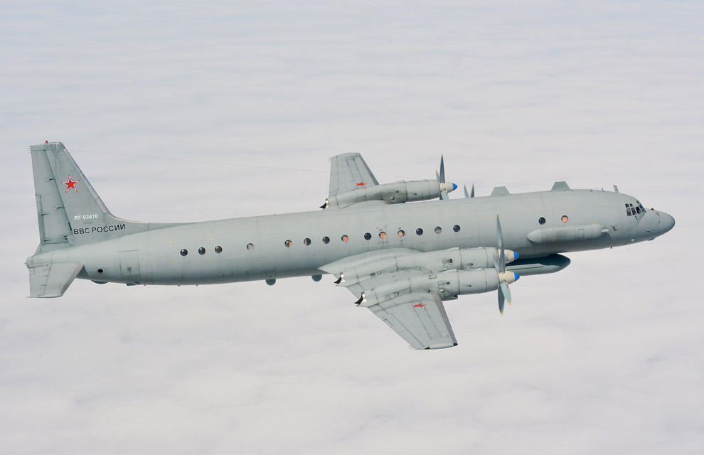 Un avión Il-20 ruso