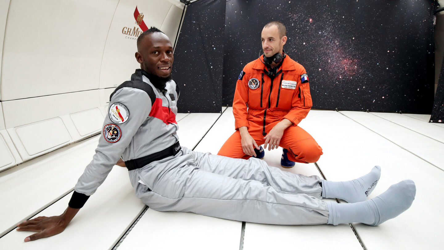 Esto ocurre cuando Usain Bolt corre con gravedad cero |