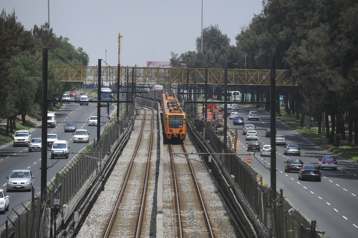 Se hunde el Sistema de Transporte Colectivo Metro