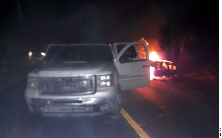 Grupo armado embosca y asesinan a 3 policías en México