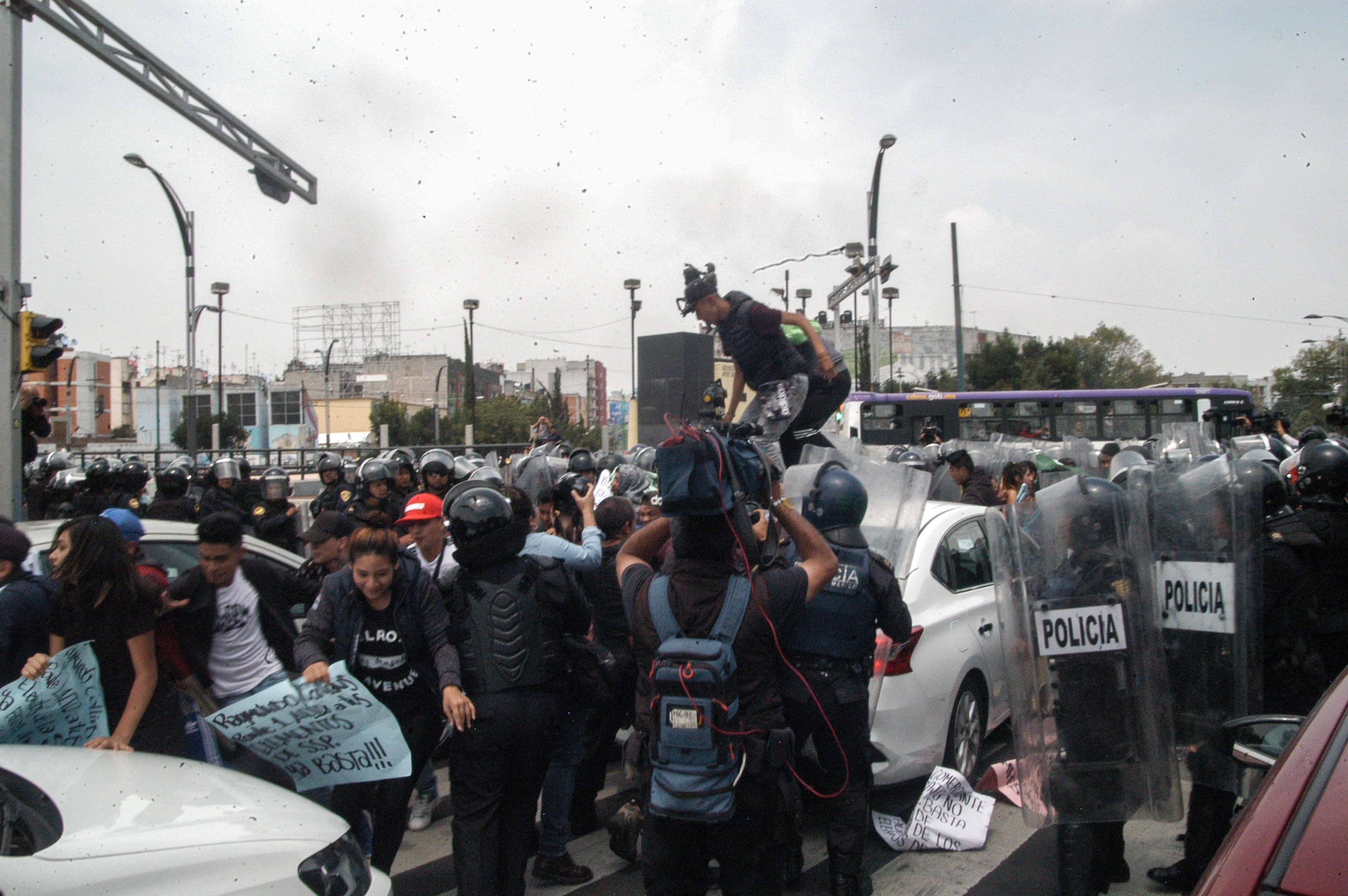 Manifestación en el barrio ‘BRAVO’ de Tepito