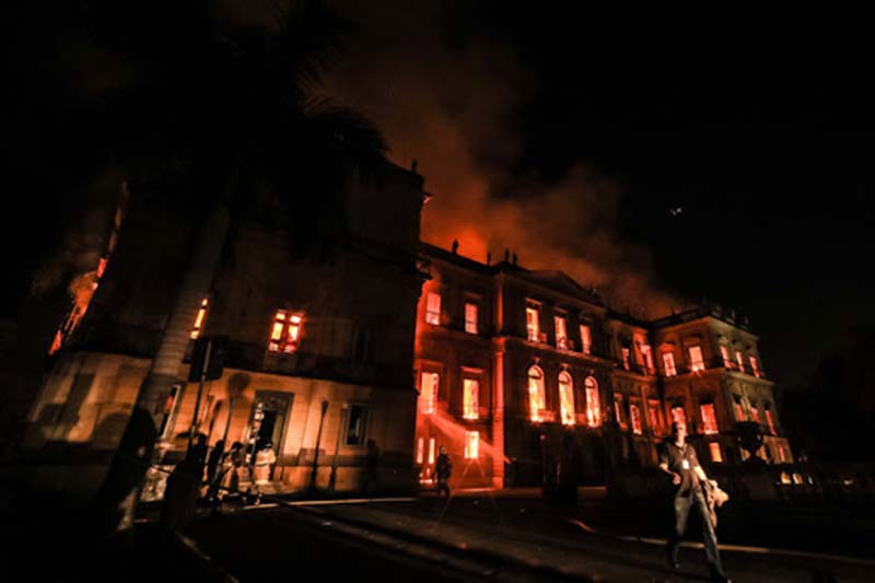 GRANDES PÉRDIDAS EN EL INCENDIO DEL MUSEO NACIONAL DE BRASIL