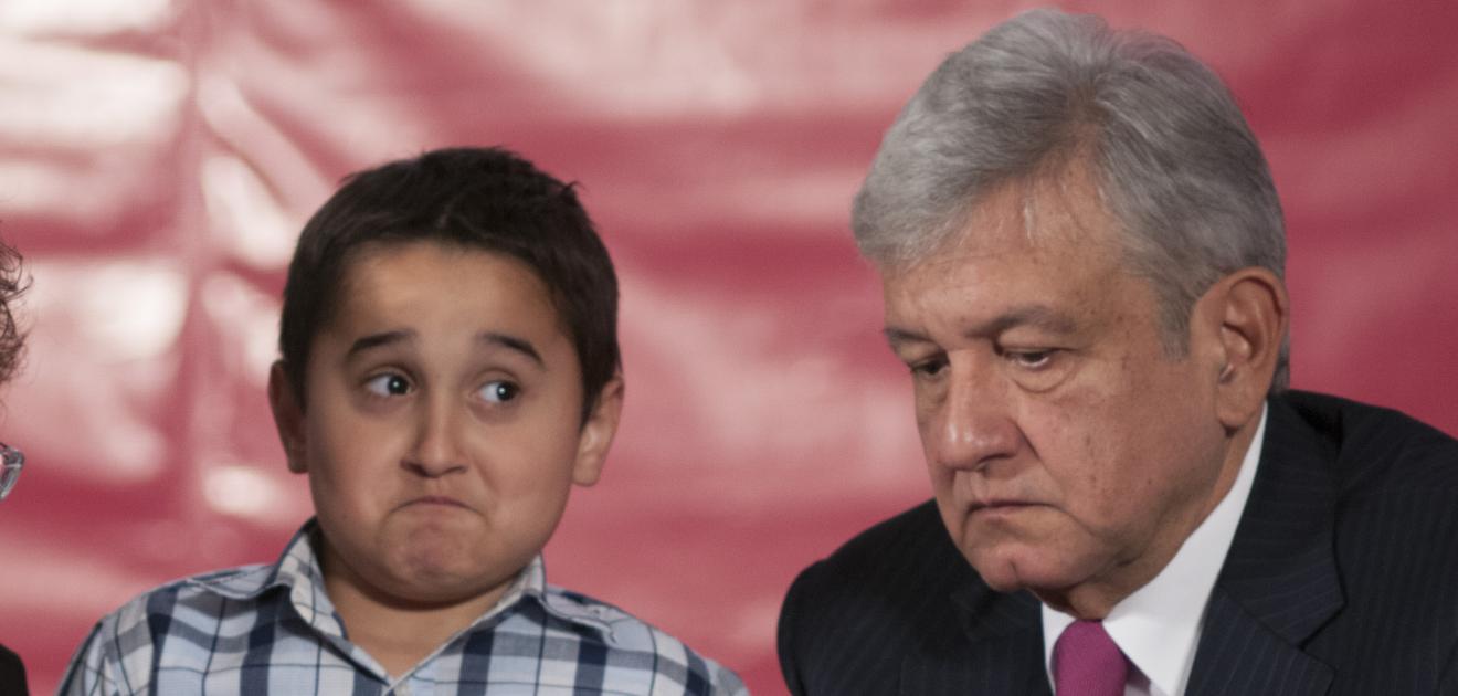 Se fractura el hijo del presidente electo, Andrés Manuel López Obrador