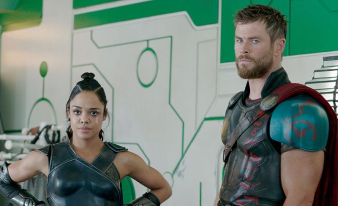 Así se ven Tessa Thompson y Chris Hemsworth como agentes en ‘Men in Black’