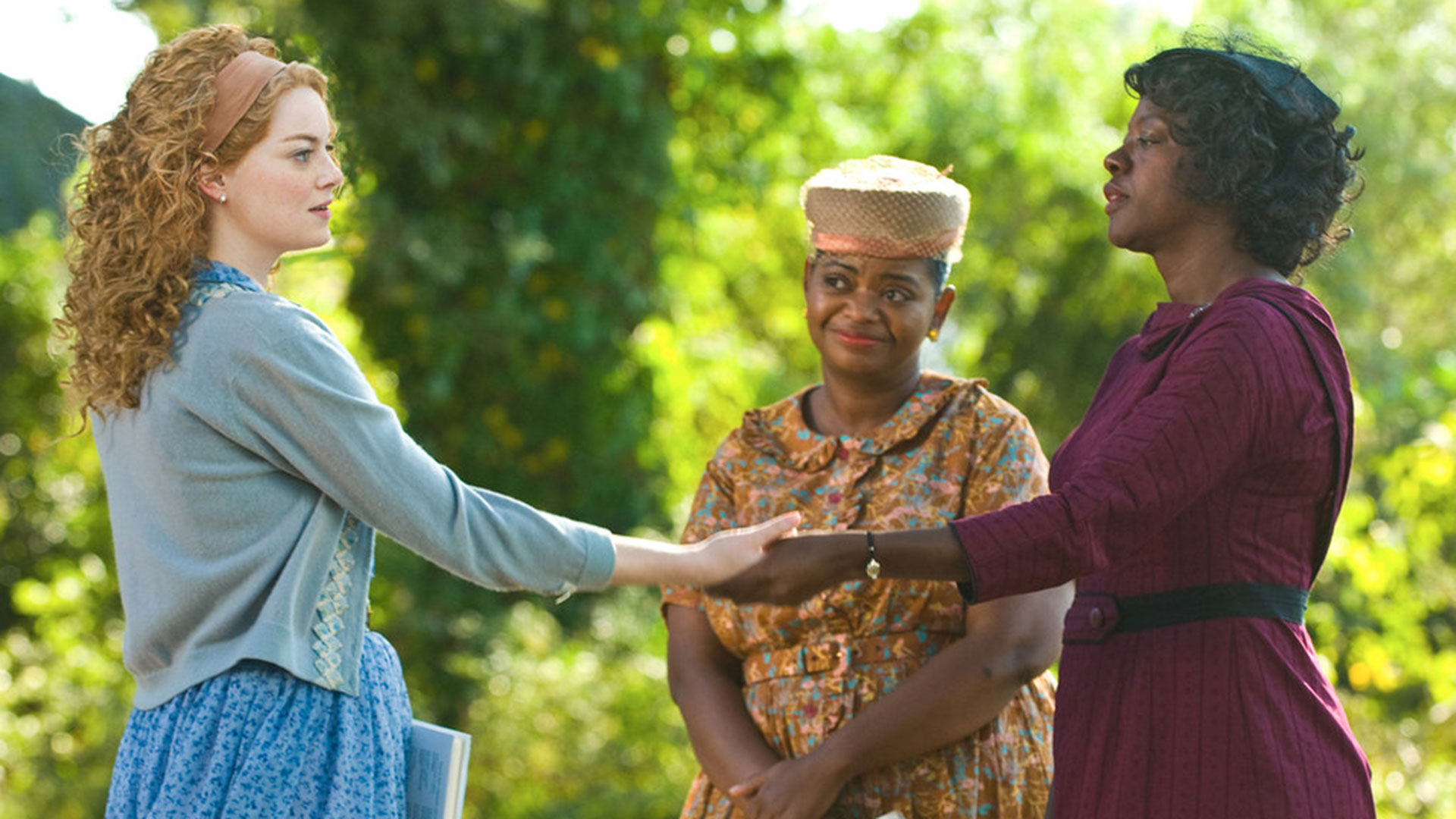 Violeta Davis en una escena de la película “The Help”