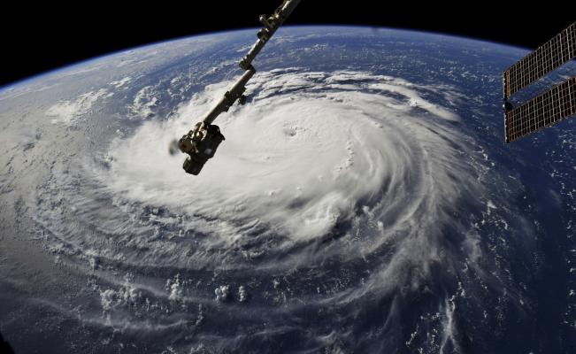 ORDENAN EVACUACIONES OBLIGATORIAS al sureste de los Estados Unidos