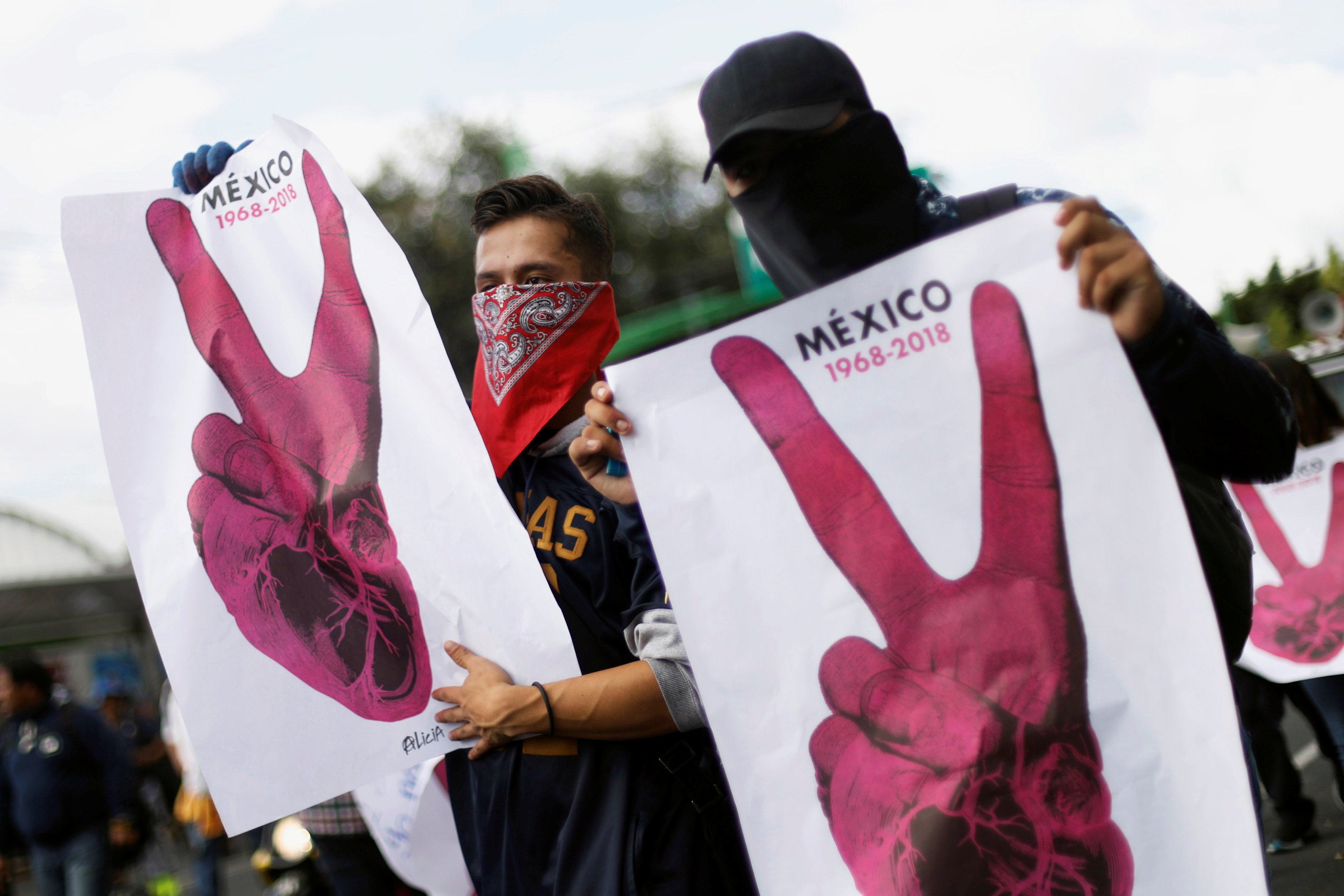 Manifestantes en la capital mexicana. (REUTERS/Edgard Garrido)