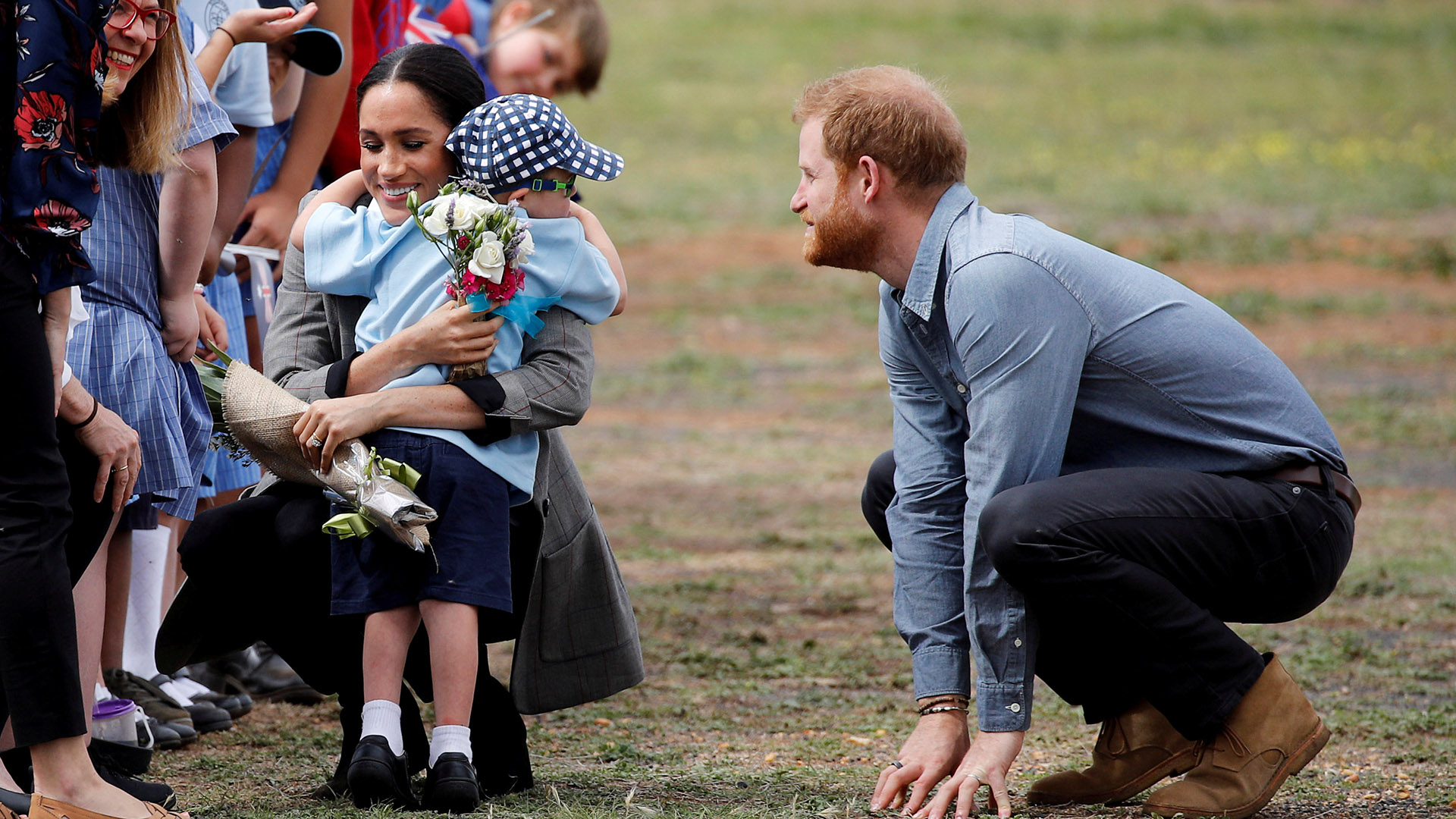 Harry y Meghan en Dubbo, Australia (REUTERS)