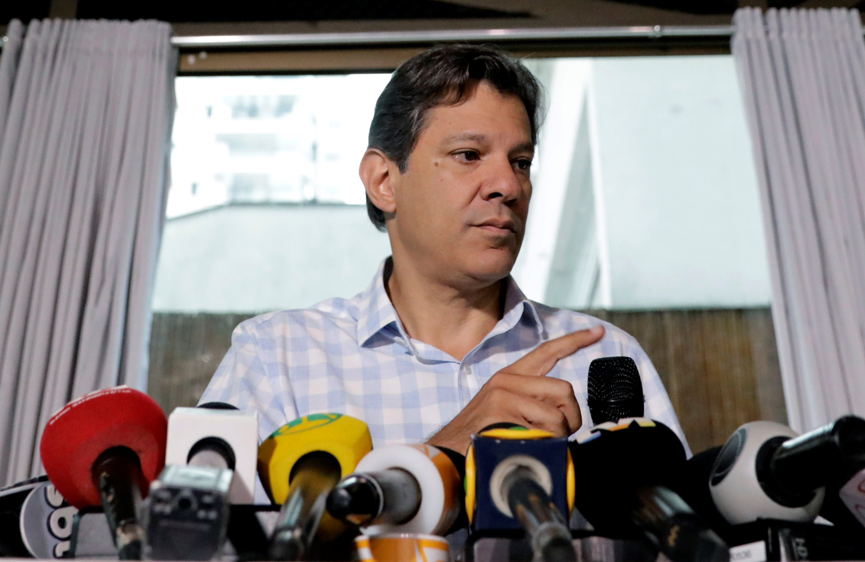 Fernando Haddad, durante una conferencia de prensa en Sao Paulo este jueves. (REUTERS/Paulo Whitaker)