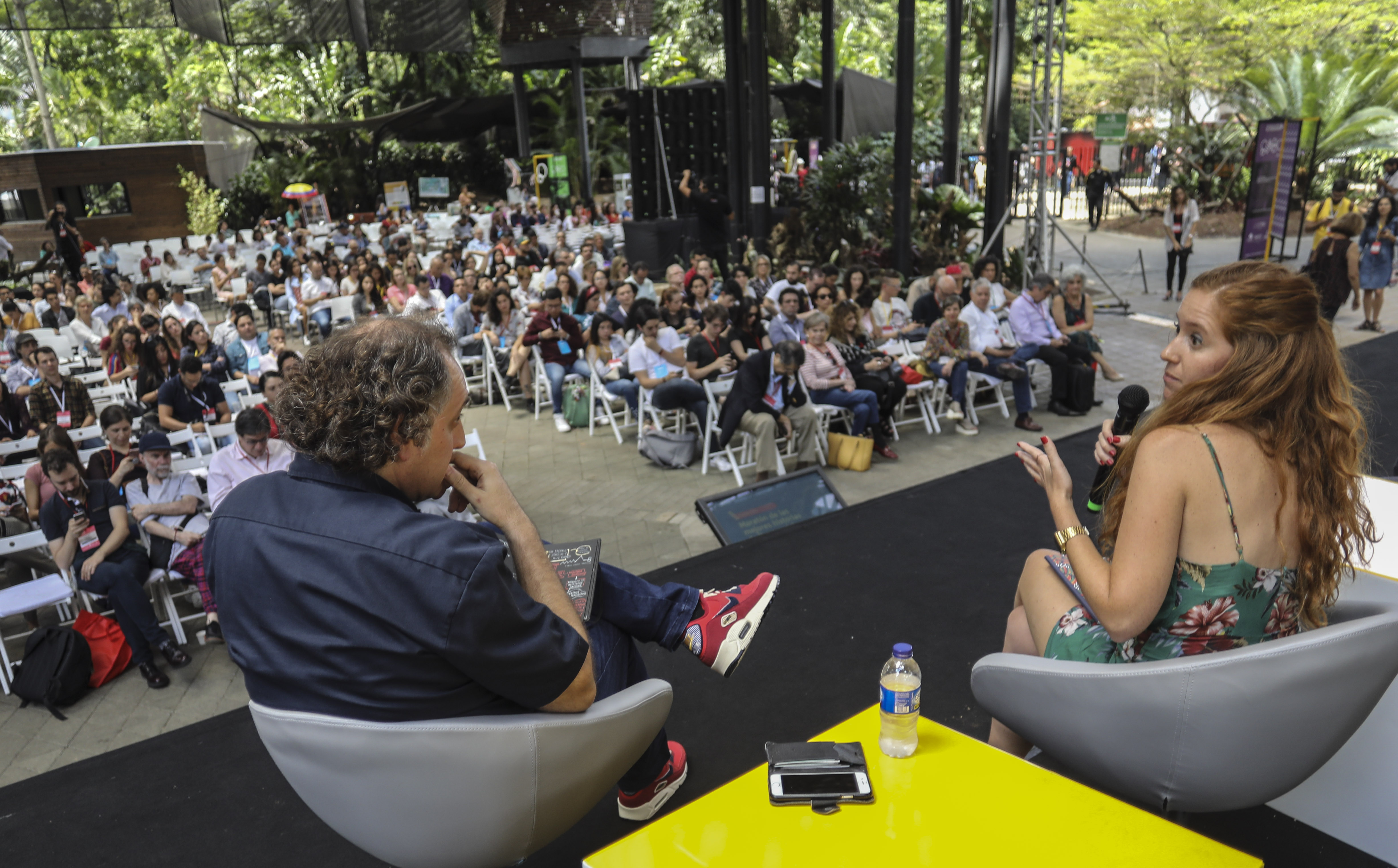 Pere Ortín y Carola Solé, en el Orquideorama (Joaquín Sarmiento)