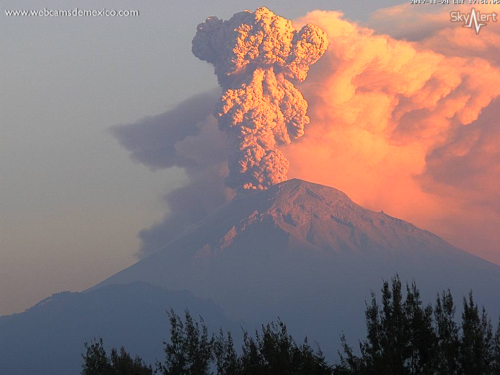 Activan funcionamiento de ALBERGUES ante POSIBLE ERUPCIÓN del Volcán Popocatépetl