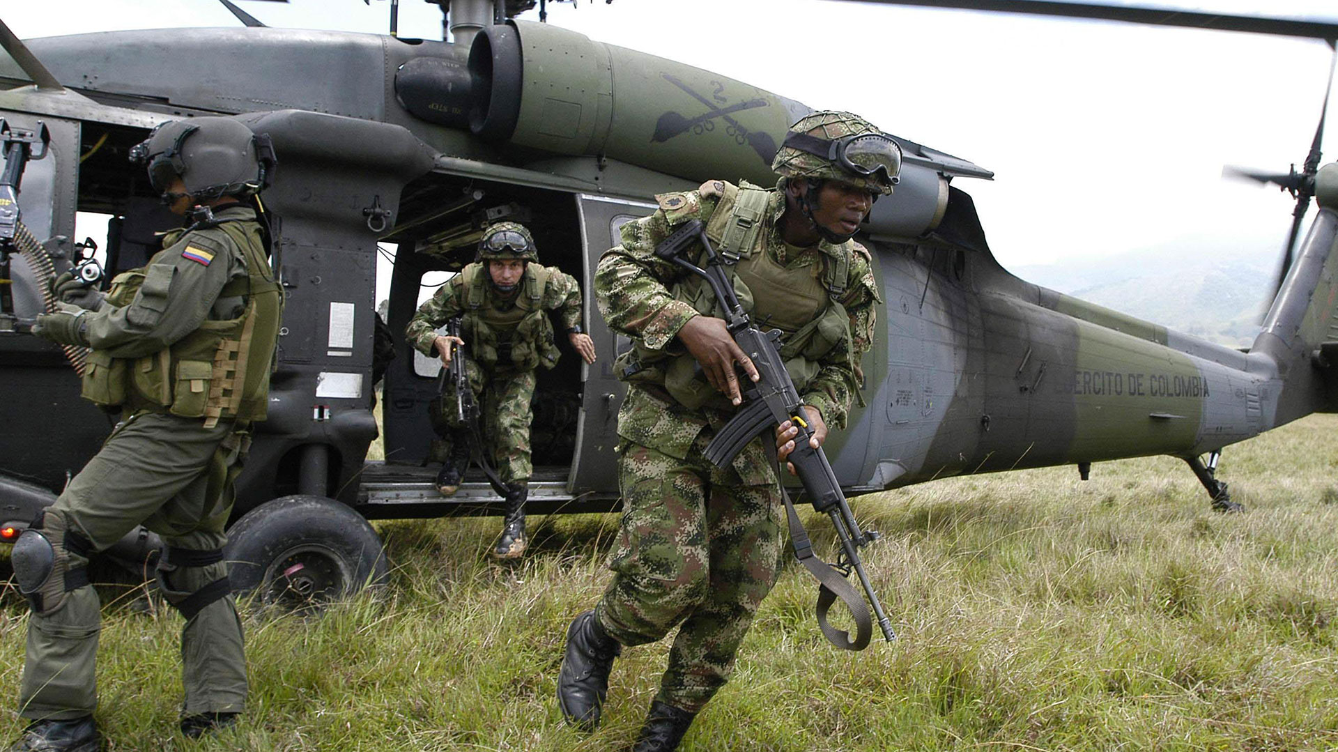 Colombia enviará 5.000 soldados a la frontera con Venezuela para combatir al narcotráfico