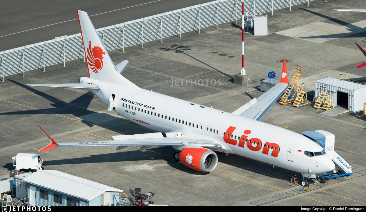 Un vuelo de la compañía Lion Air se estrelló en el mar en Indonesia con 188 personas a bordo