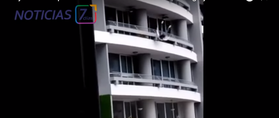 Viral caída de una mujer desde un piso 22 en edificio de Panamá