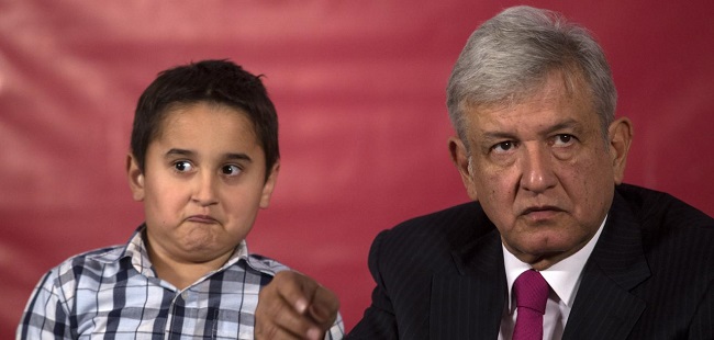 El Universal rompe compromiso de no publicar a niños tras polémica con hijo de AMLO