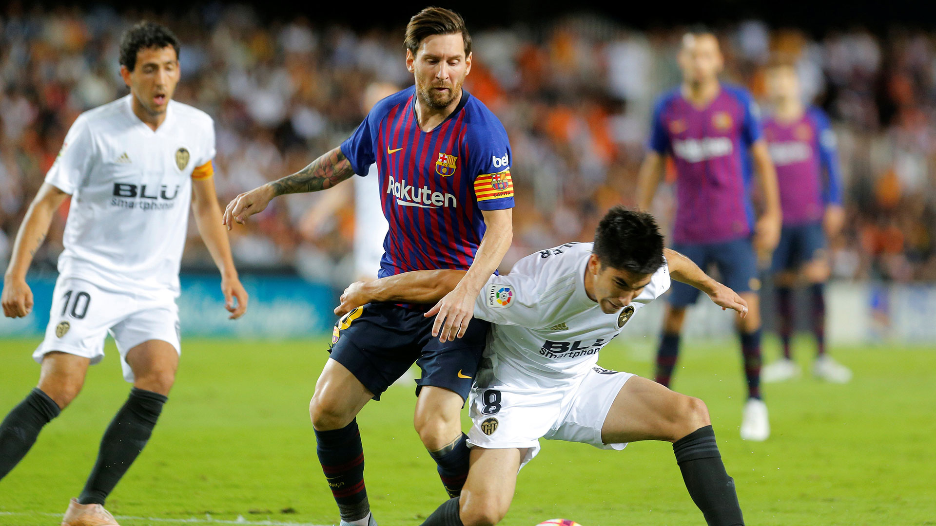 Con gol de Lionel Messi, el Barcelona no pudo con el Valencia y suma cuatro sin ganar por La Liga