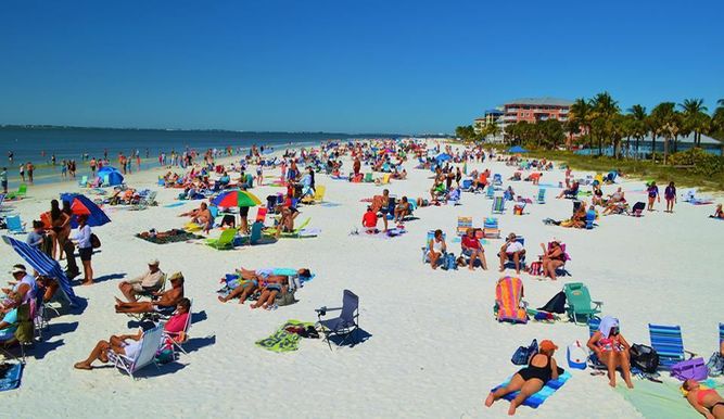 En 2017, Florida recibió 118,8 millones de visitantes y, según el último estudio de impacto económico, los turistas gastaron USD 112.000 millones