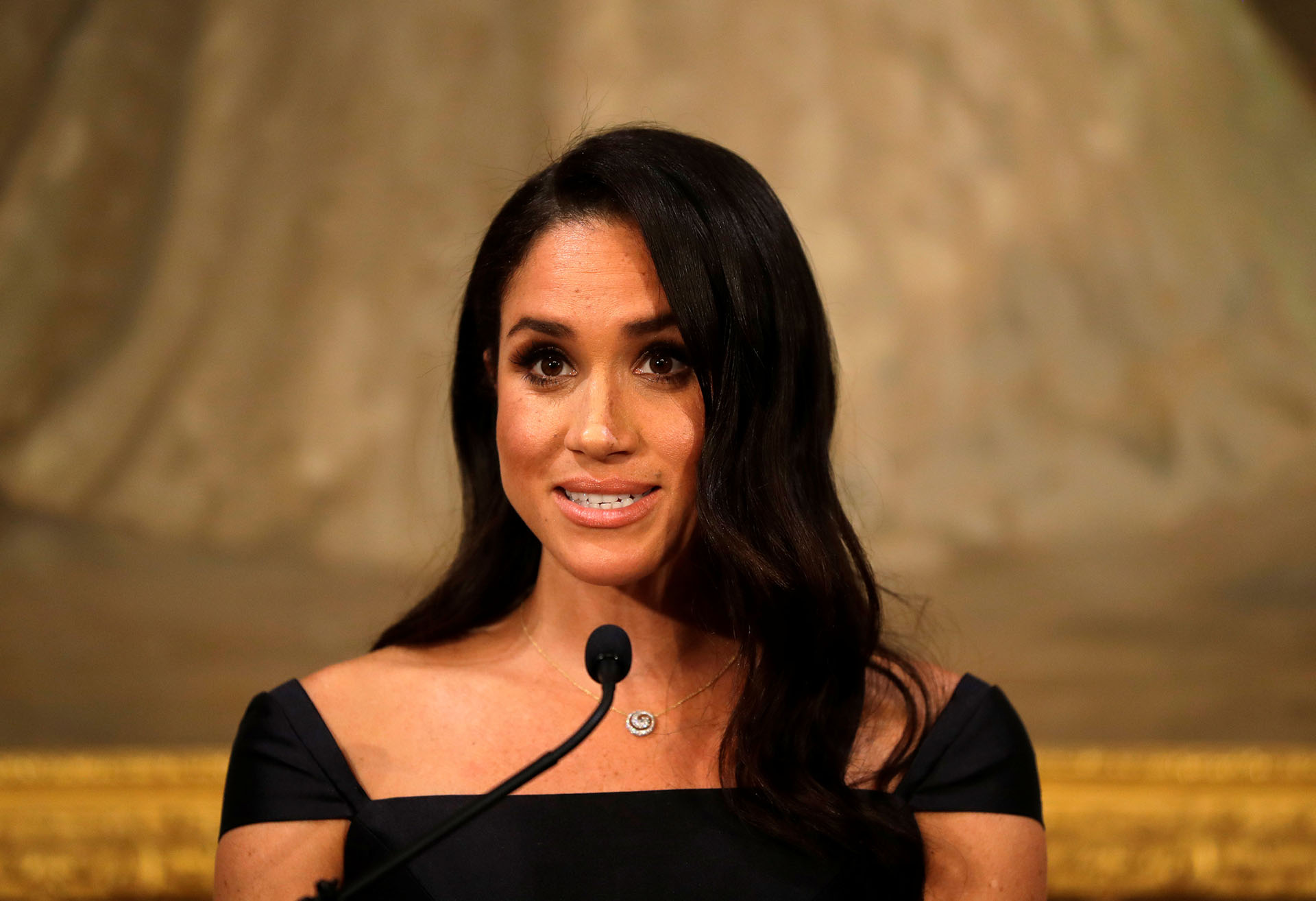 Meghan Markle dio un poderoso discurso sobre el derecho de las mujeres al voto en la casa de gobierno de Nueva Zelanda