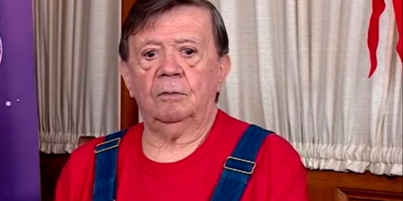 Chabelo se pelea con reportera y le dice que va a cenar en navidad; ‘tacos de caca’