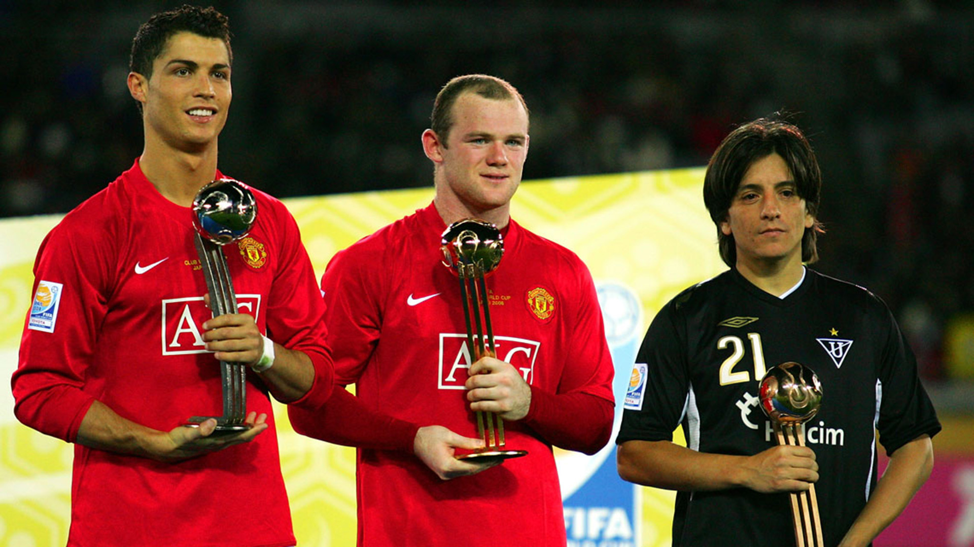 Cristiano Ronaldo, Wayne Rooney y Damian Manso en el Mundial de Clubes 2008