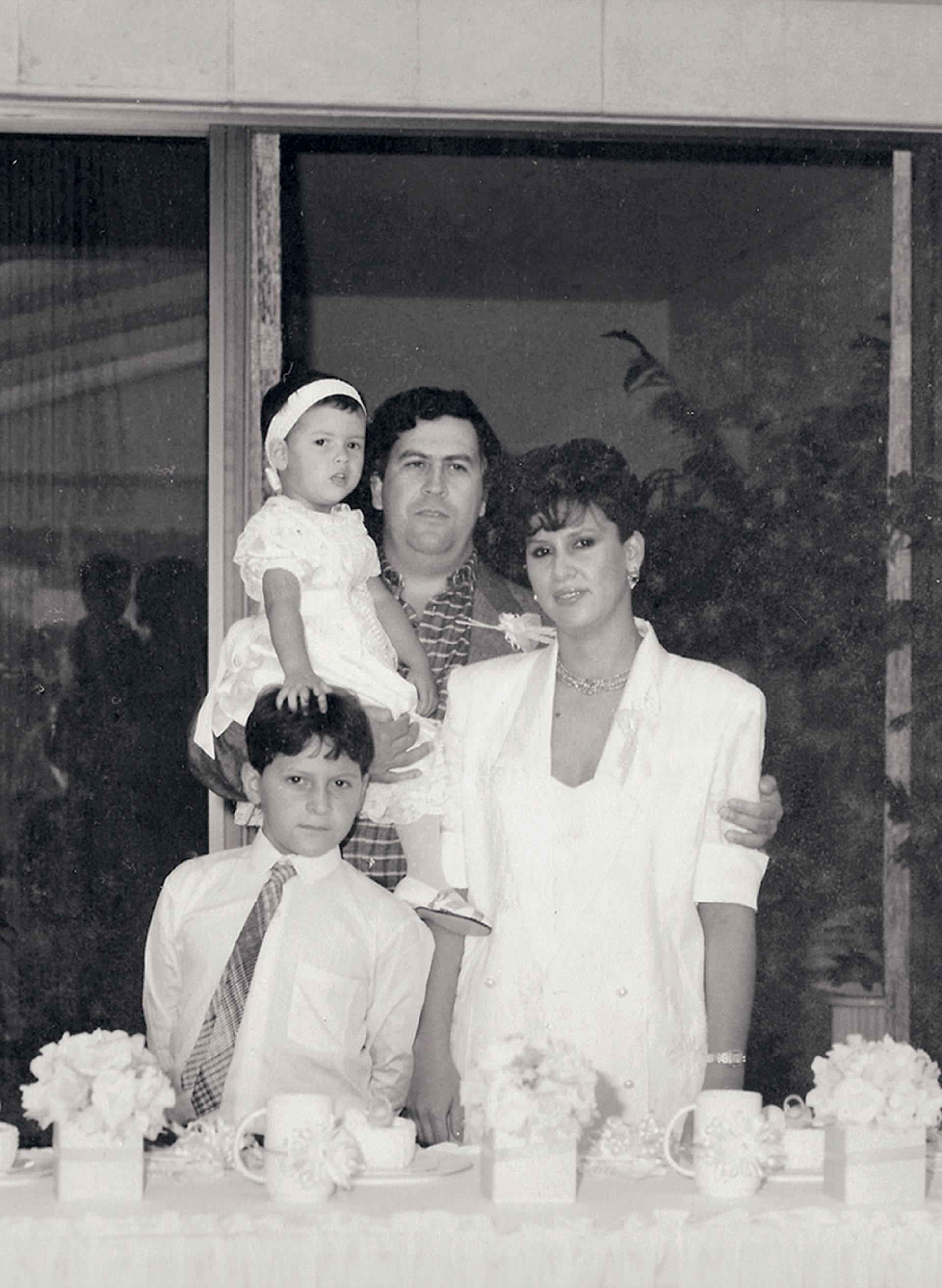 La familia Escobar antes de la muerte y el exilio. Foto: Archivo Atlántida