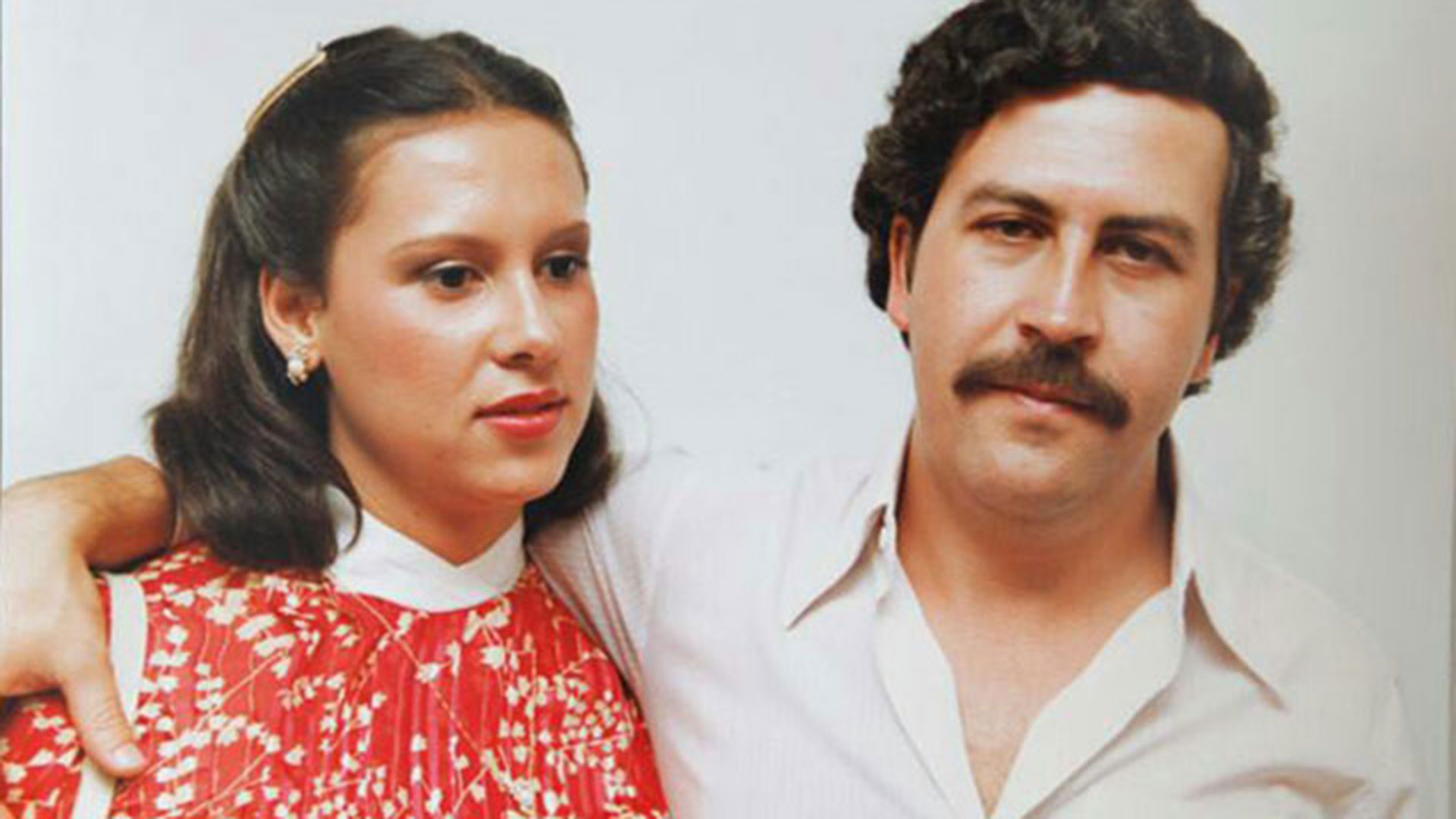 Victoria Eugenia Henao junto a su esposo, el narcotraficante Pablo Escobar.