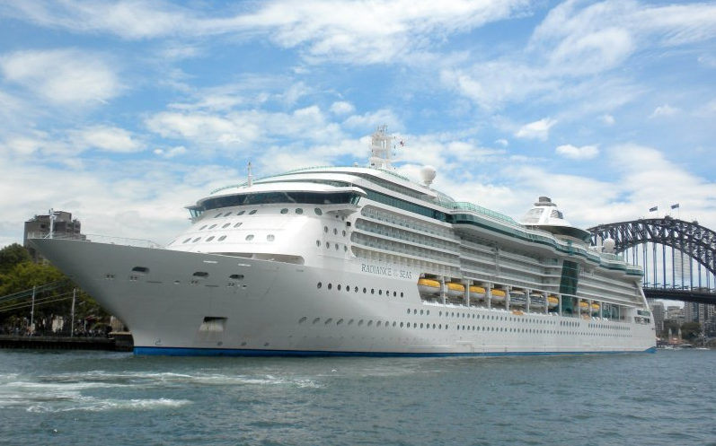 El Radiance of the Seas en el puerto de Sidney, Australia