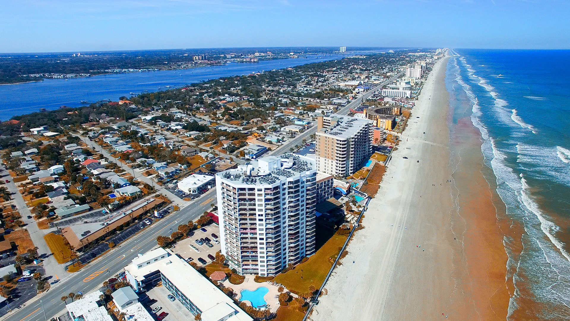 Visit Florida, el organismo oficial dedicado a la promoción turística del estado, calcula que 30,7 millones de turistas viajaron en el tercer trimestre del año, un aumento del 10,1% con respecto al periodo homólogo