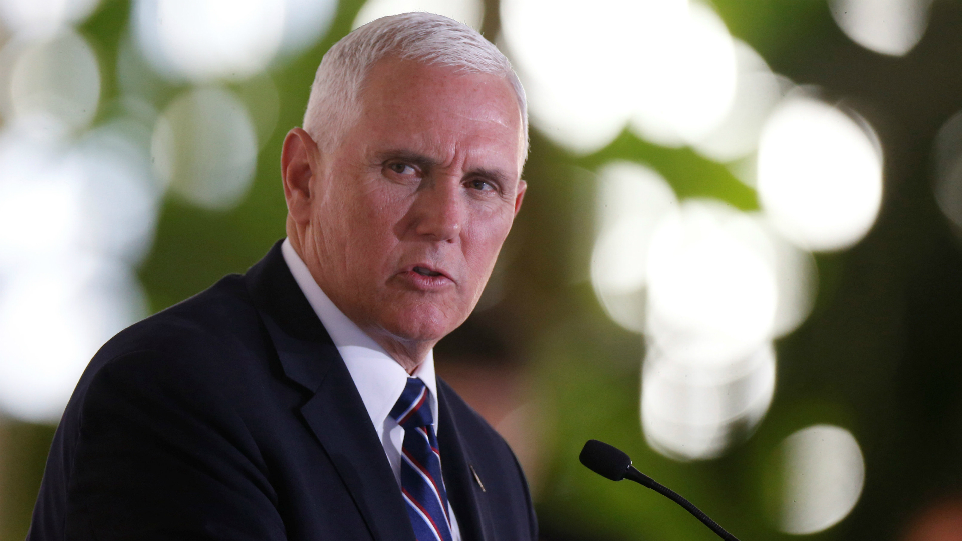 Mike Pence criticó la "opaca" diplomacia de chequera y las prácticas comerciales de China