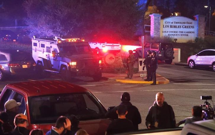 Tiroteo deja a 13 muertos, entre ellos un policia en California