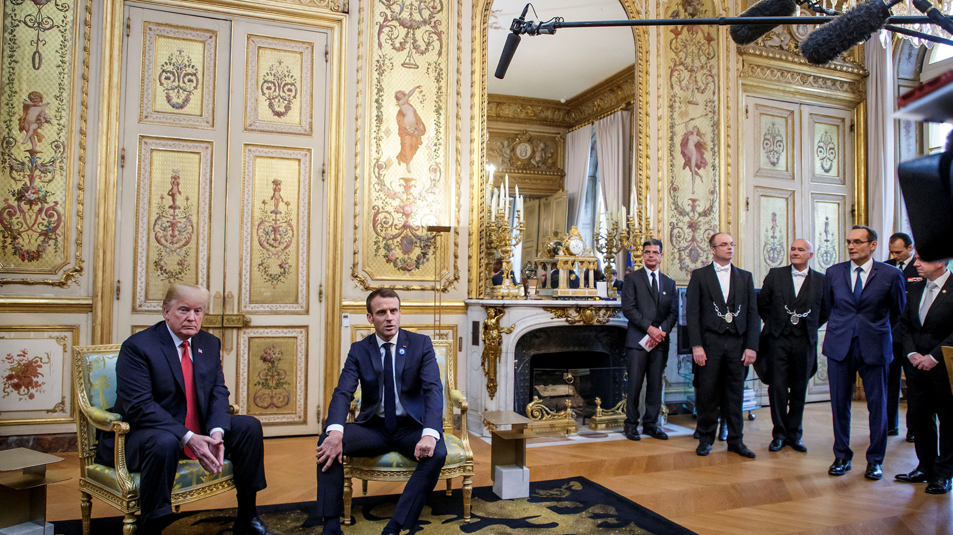 Macron y Trump reunidos en París en el marco de la celebración del centenarios del fin de la Primera Guerra Mundial. (Reuters)