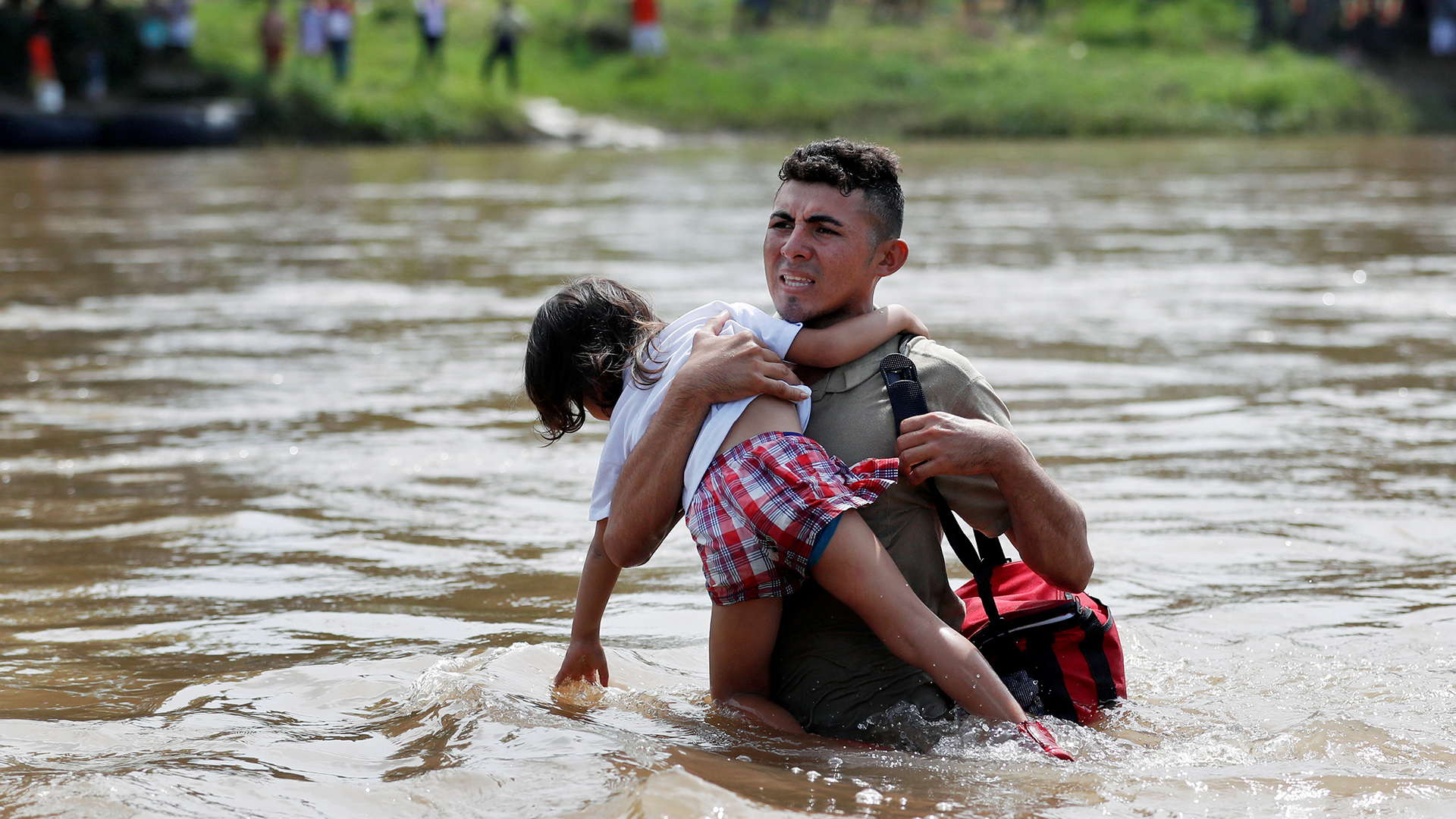 Donald Trump responsabilizó a los demócratas por las muertes de los niños migrantes bajo custodia en la frontera