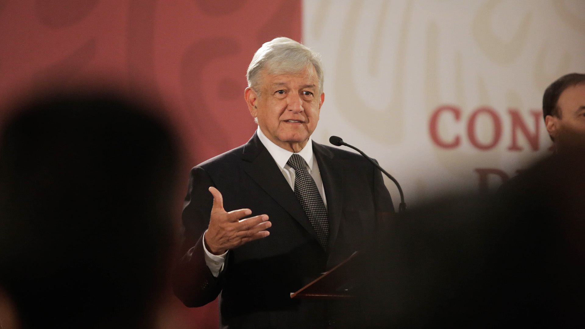 Andrés Manuel López Obrador en conferencia de prensa (Foto: Crédito: Patricia Juárez)