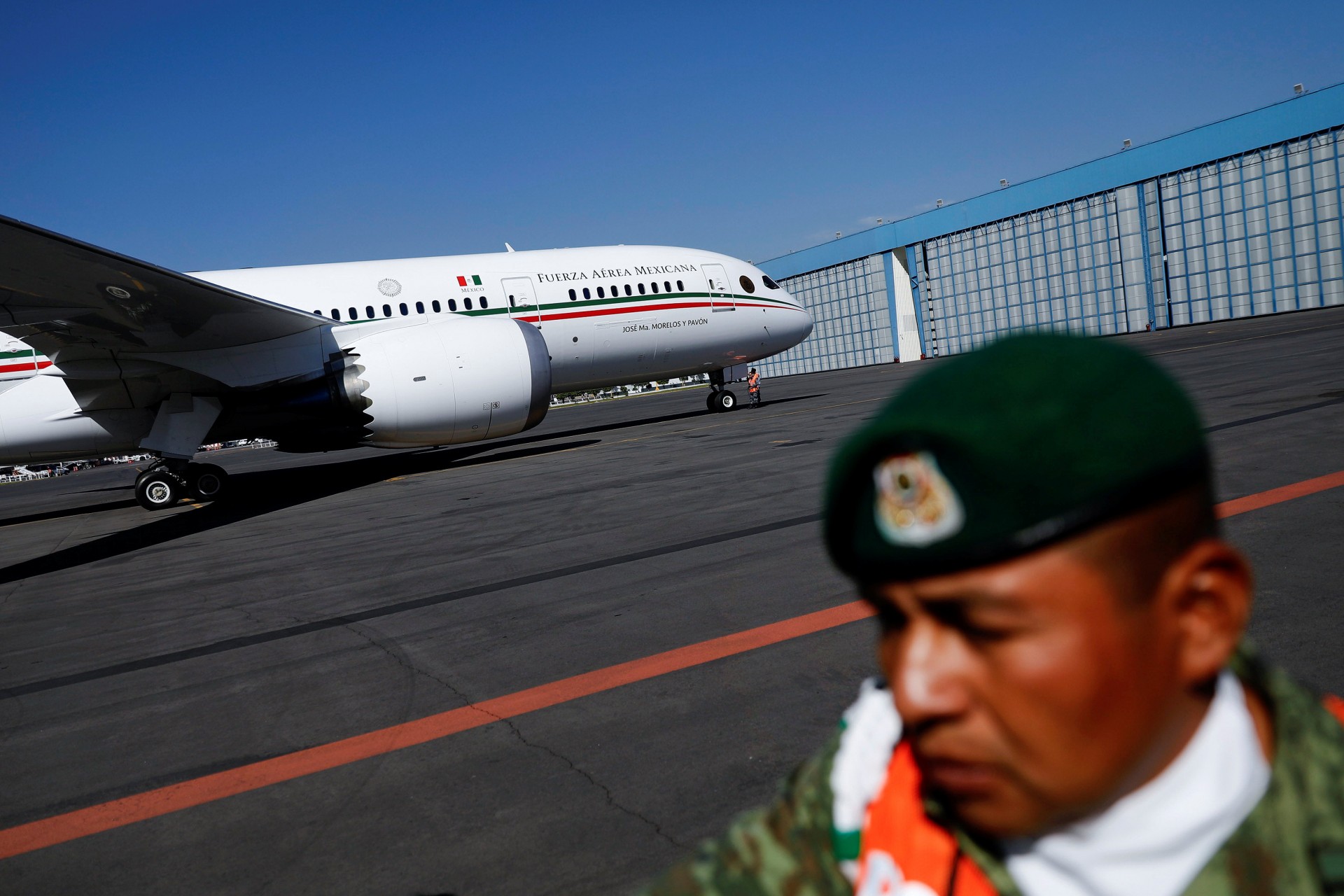 Avión presidencial puesto a la venta por Andrés Manuel López Obrador (Foto: REUTERS/Edgard Garrido)