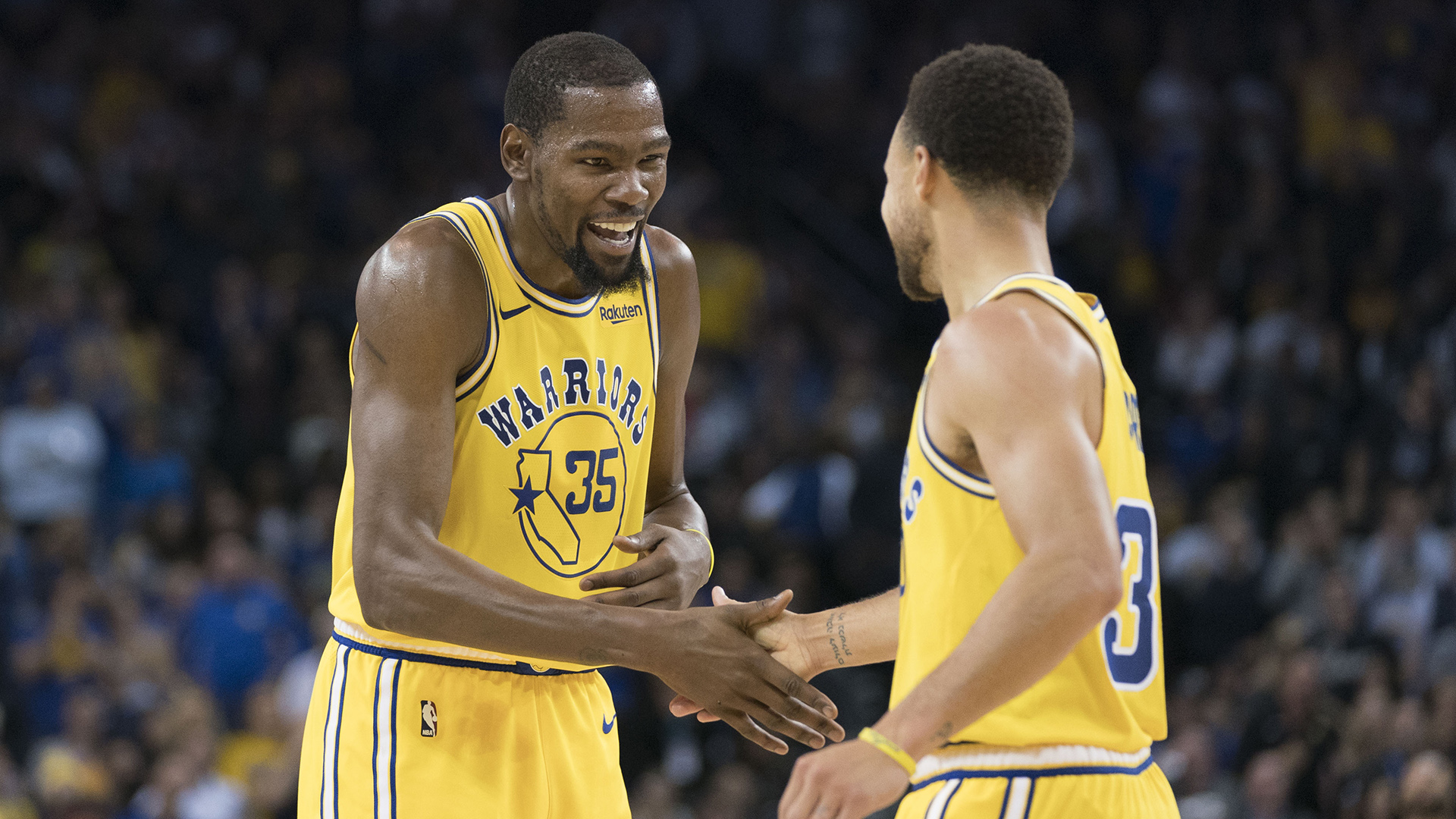 Kevin Durant juega con otras figuras en Golden State como Stephen Curry y Klay Thompson (Foto: Kyle Terada-USA TODAY Sports)