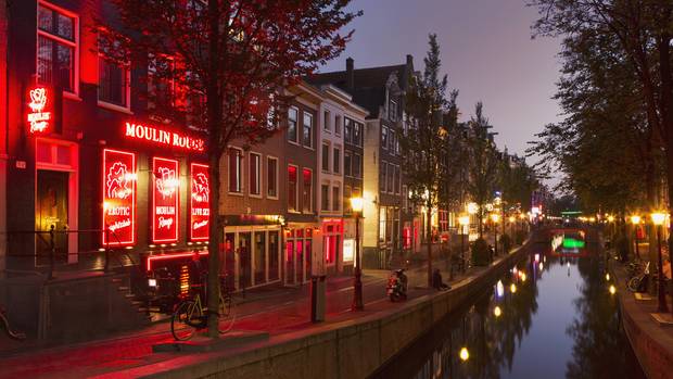 Pierde la virginidad en Amsterdam y todos lo celebran 