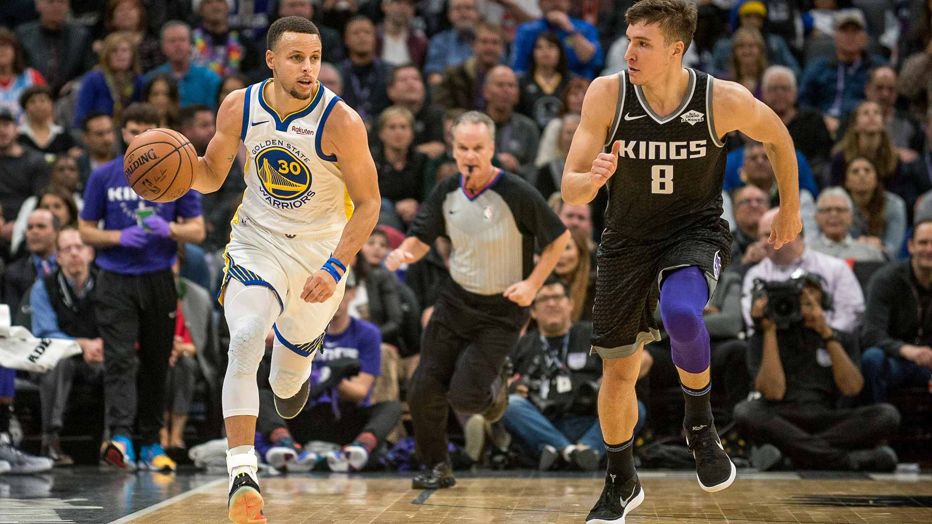 La broma de los Kings a Stephen Curry por haber puesto en duda la llegada del hombre a la Luna