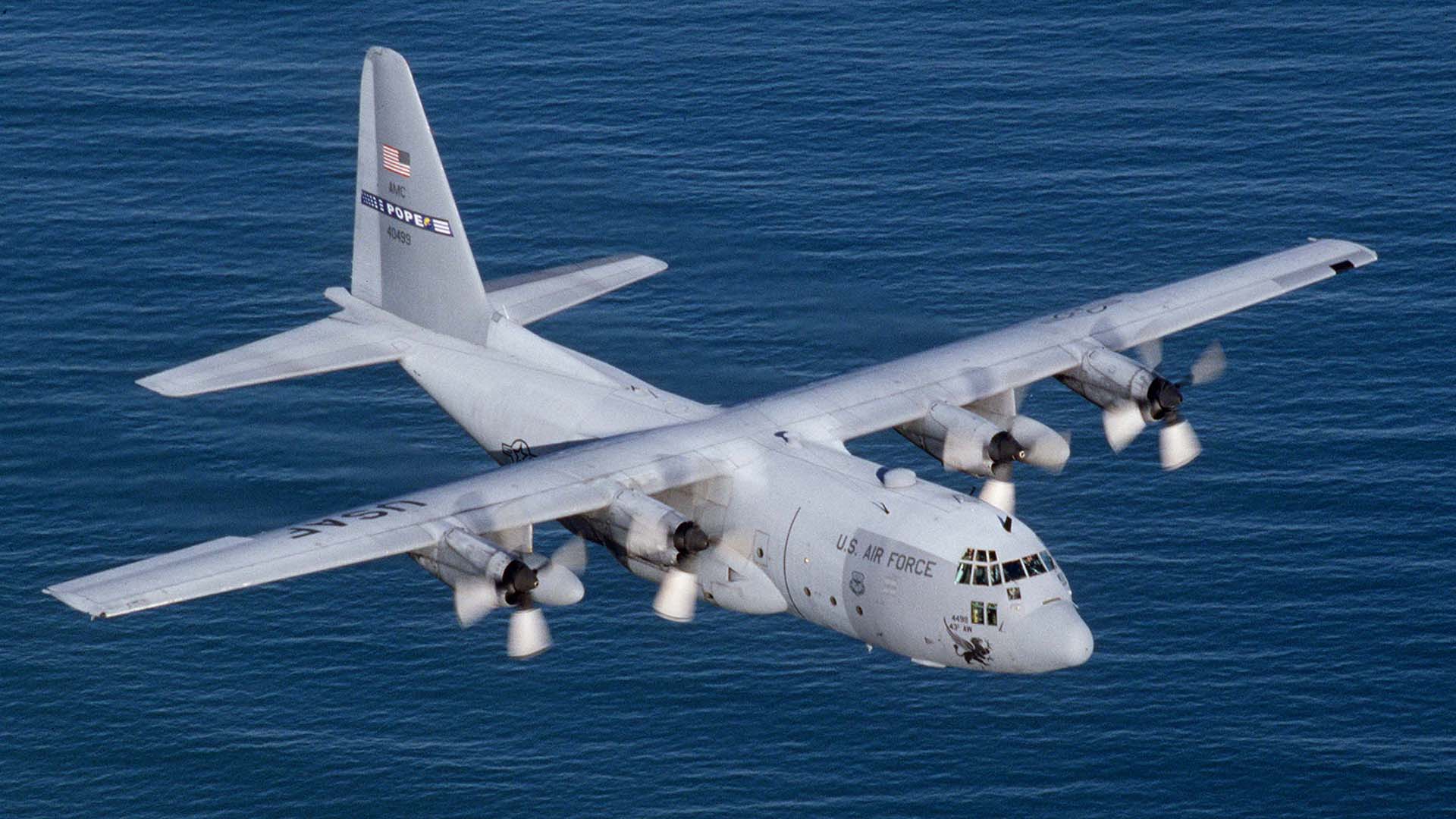 Petrolero C-130