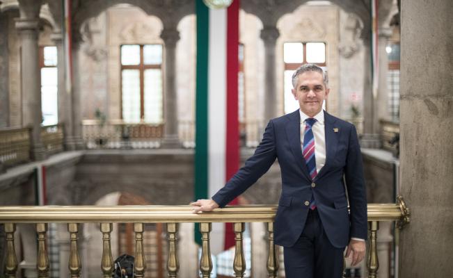 Miguel Ángel Mancera tenia oficina blindada contra ataques