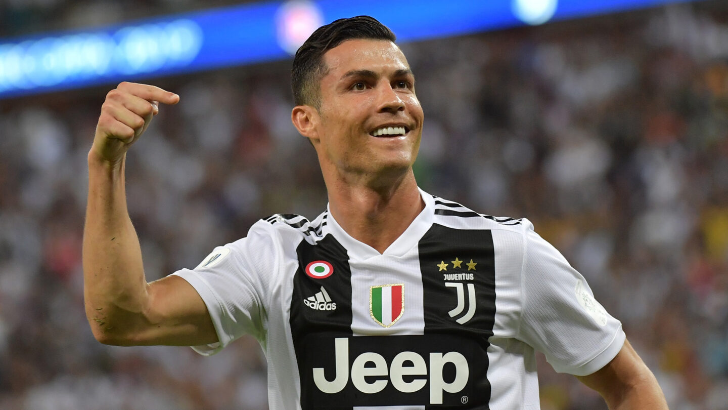 La Juventus quiere extender su invicto ante Lazio |