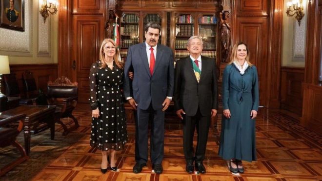 CORRECTO, QUE MÉXICO DESCONOZCA A USURPADOR EN VENEZUELA