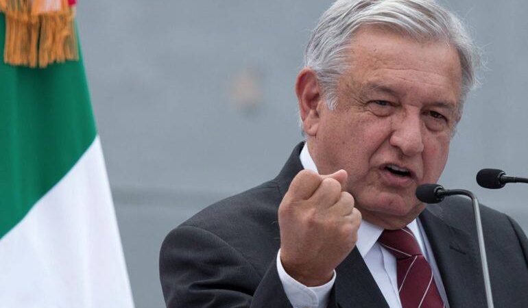FAMA DE AMLO SUBE COMO LA ESPUMA POR INDIRECTA A DESCHAMPS